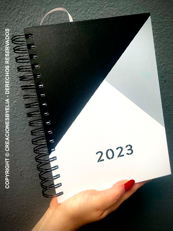 Agenda de Hombre / Mujer 2023 - Creacionesbyelia